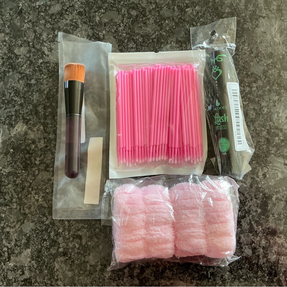 4 piece Beauty bundle. All New.